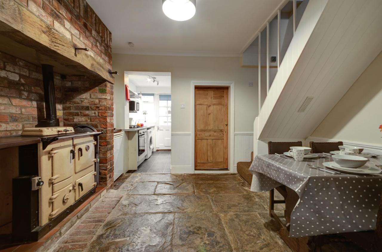 Pansy Cottage In Historic Tewkesbury - Sleeps 5 - Pets Welcome Eksteriør billede